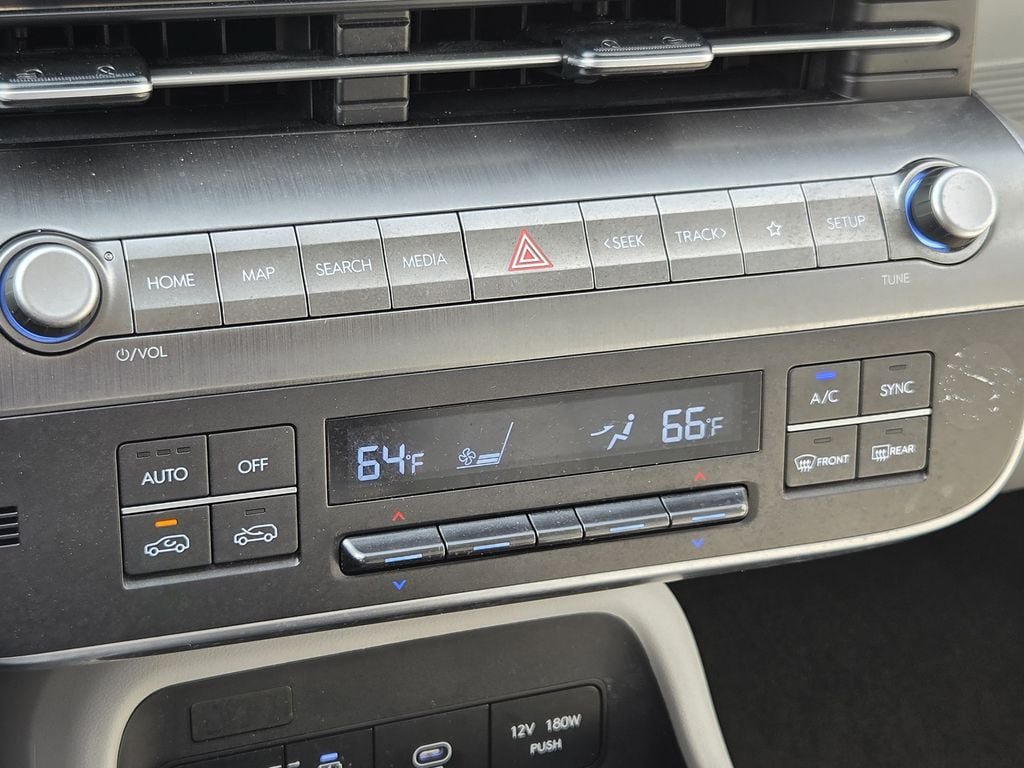Used 2025 Hyundai Kona SEL FWD image 19