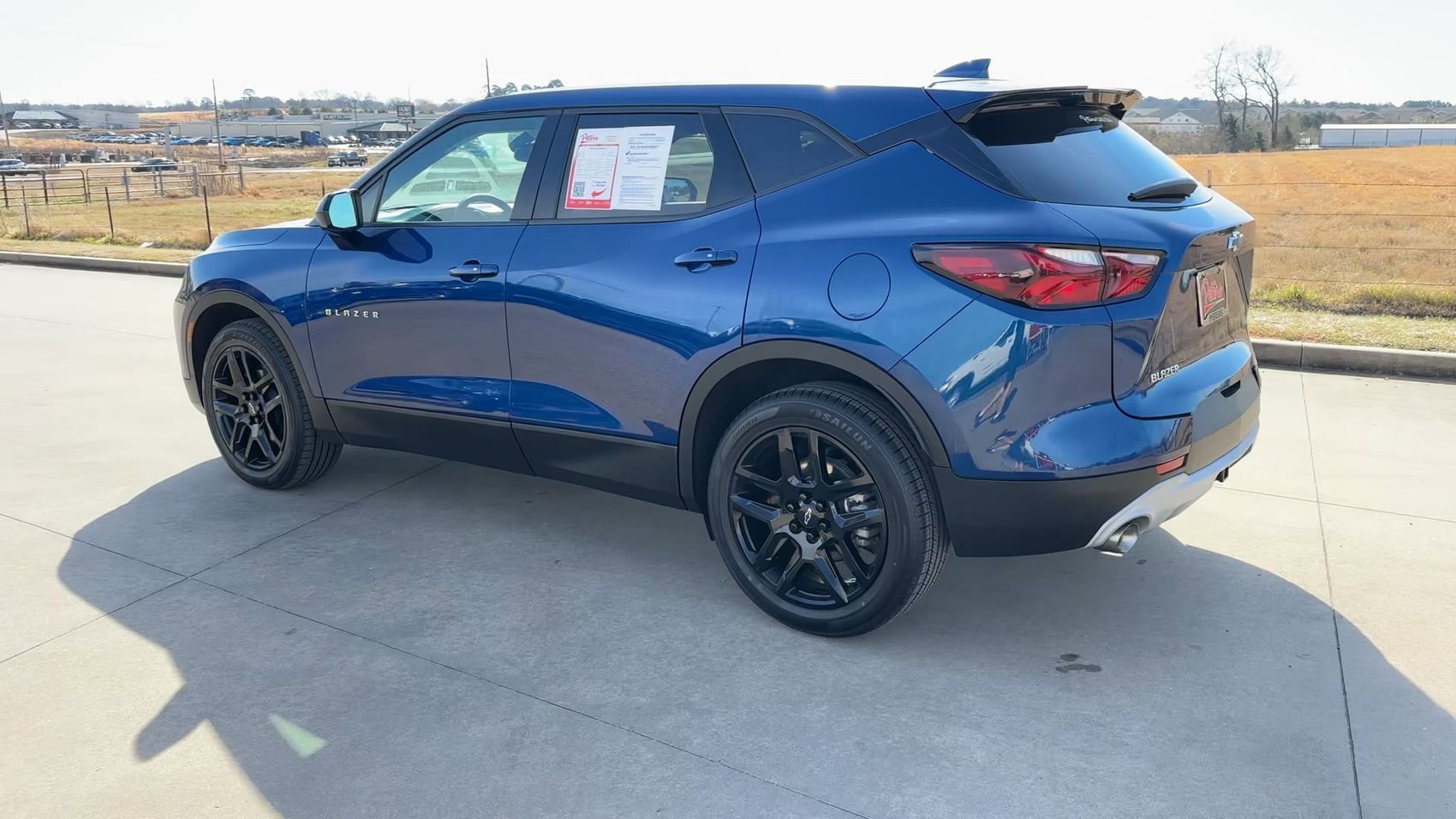 Used 2022 Chevrolet Blazer LT FWD image 7