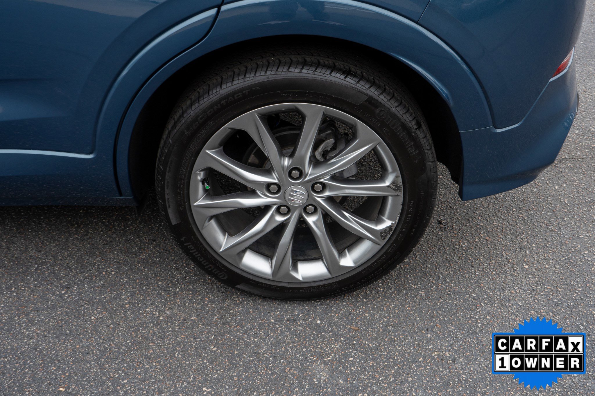 Certified 2024 Buick Encore GX Avenir image 9