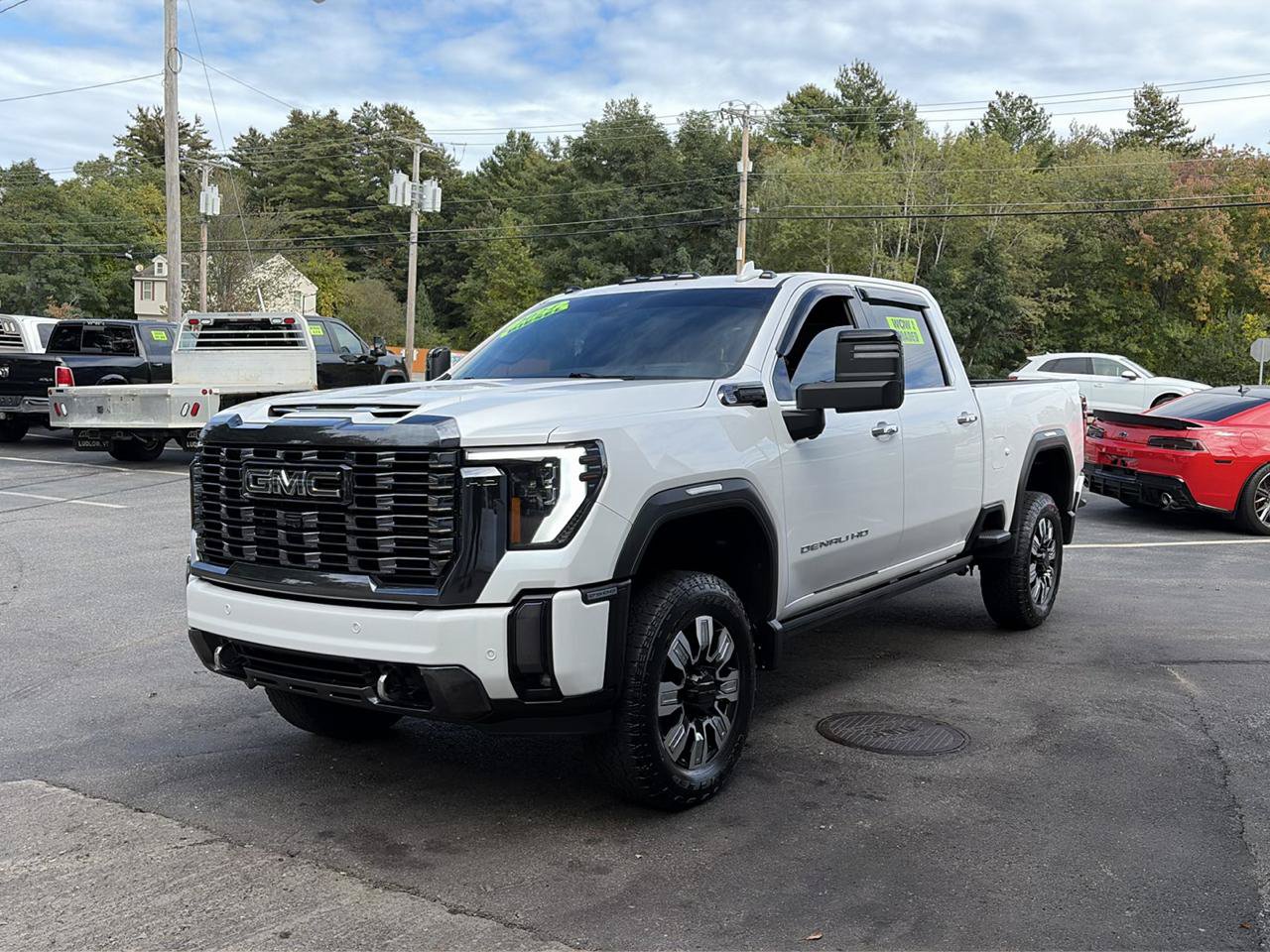 Used 2024 GMC Sierra 2500 Denali Ultimate AWD/4WD image 4