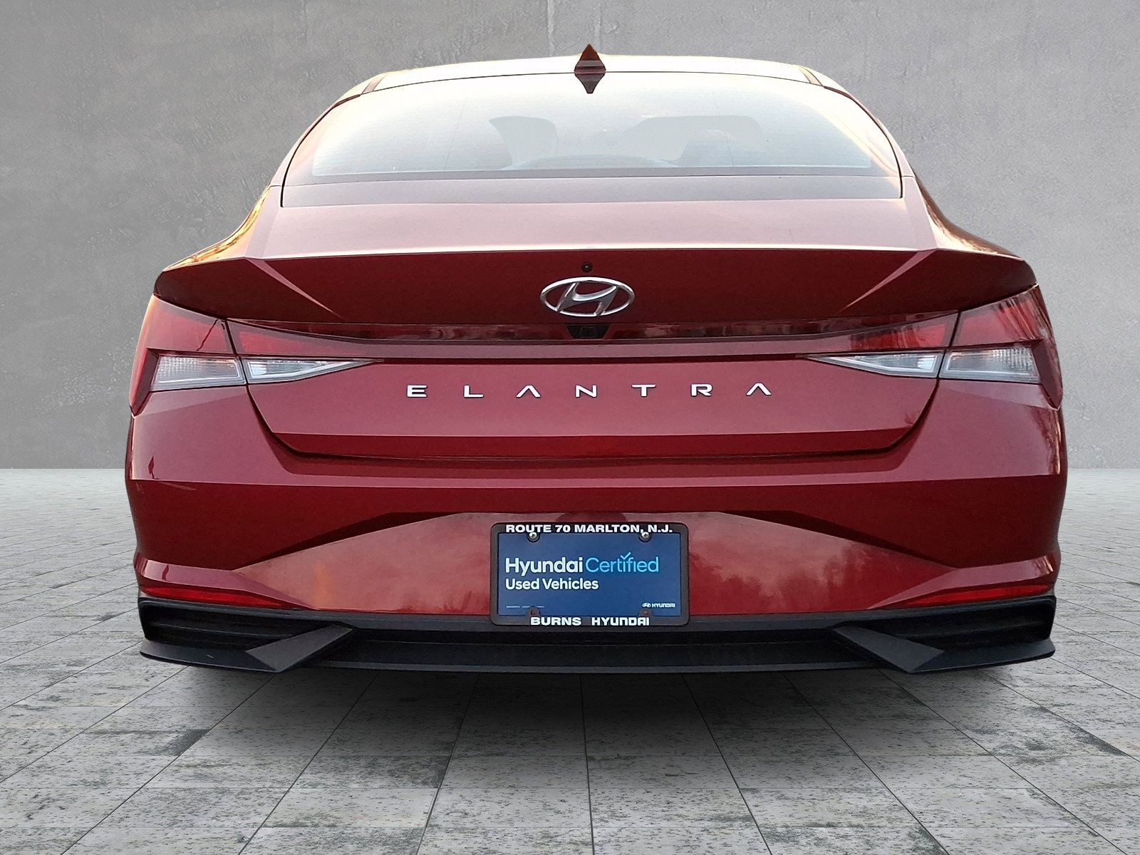 Certified 2023 Hyundai Elantra SEL w/ Preferred Accessory Package image 9