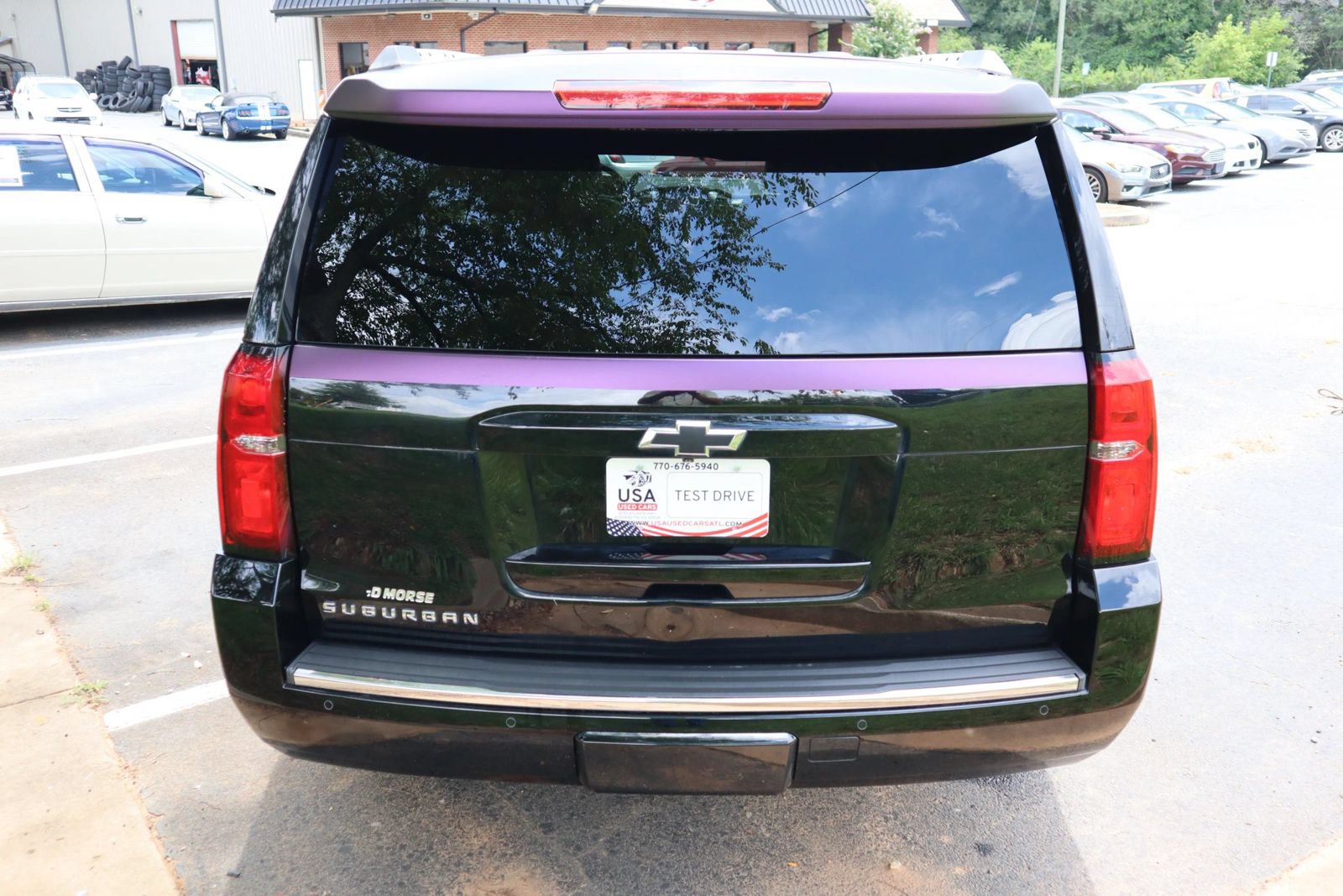 Used 2015 Chevrolet Suburban LTZ RWD image 5