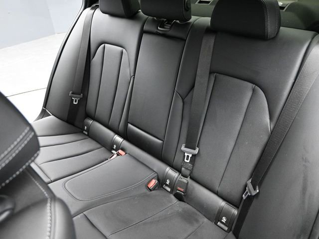 Used 2023 BMW 330i Sedan w/ Driving Assistance Package image 15