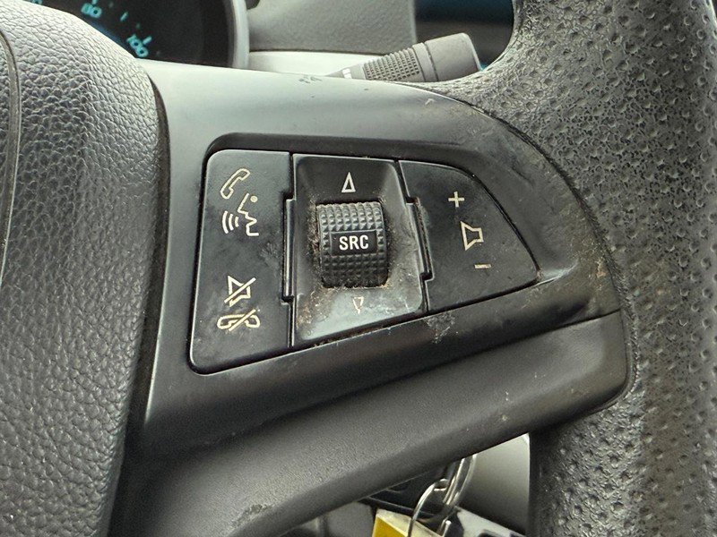 Used 2013 Chevrolet Cruze LS image 12