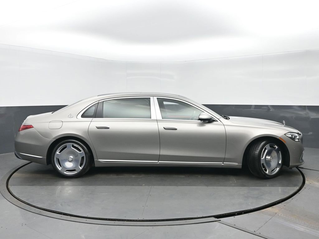 Used 2021 Mercedes-Benz Maybach S 580 4MATIC image 2