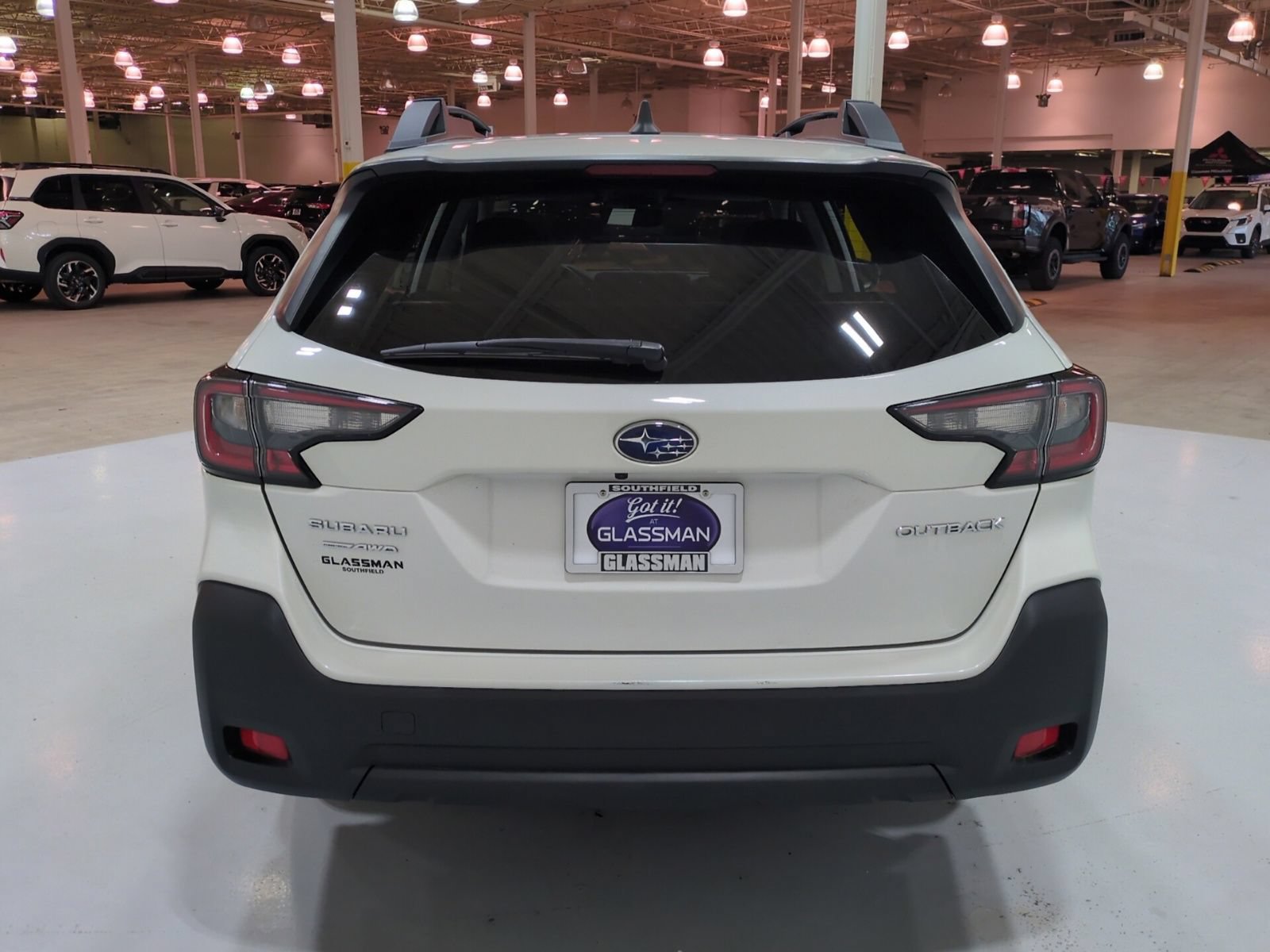 Certified 2024 Subaru Outback Premium AWD/4WD image 4