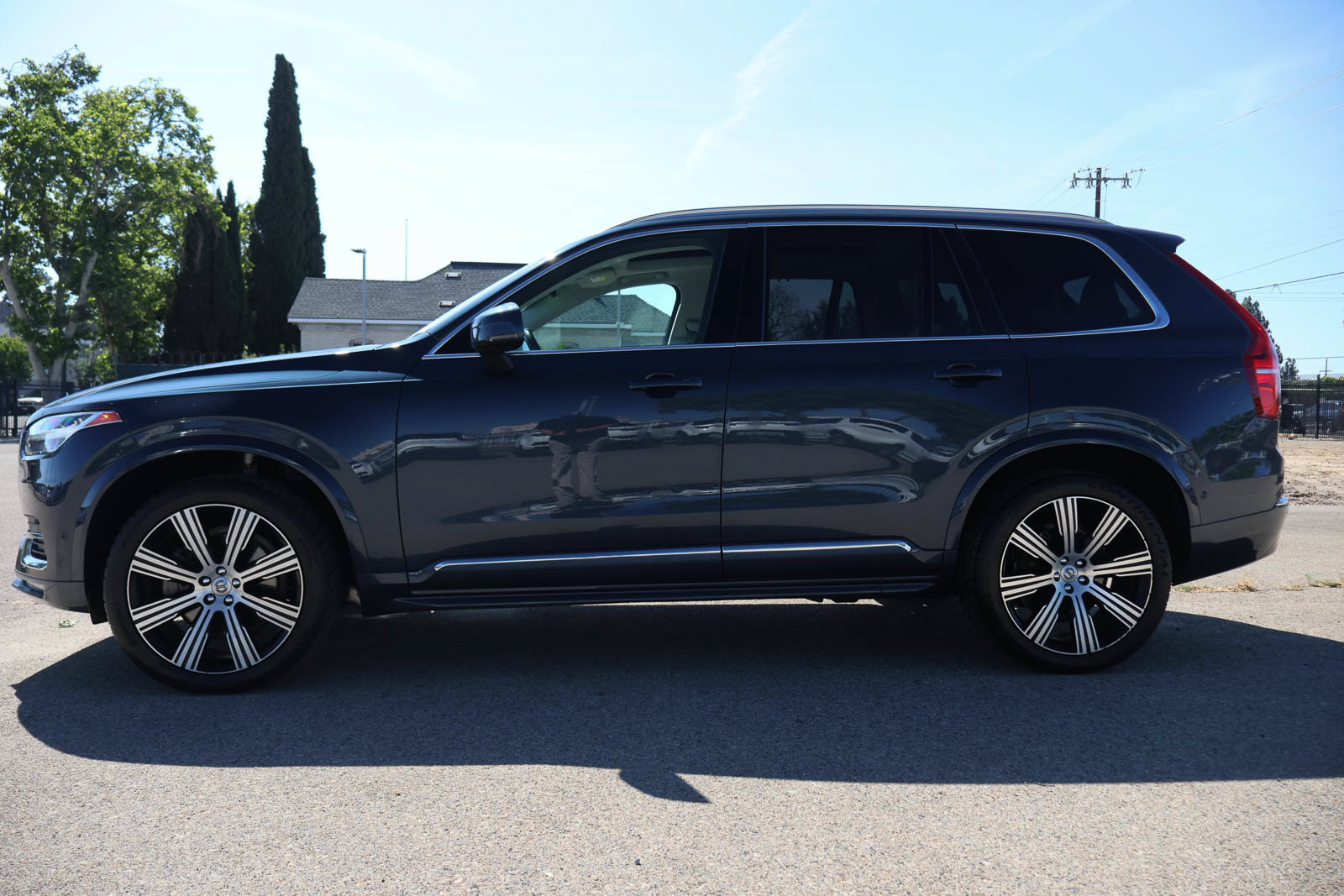 Used 2023 Volvo XC90 B6 Ultimate w/ Protection Package Premier AWD/4WD image 8