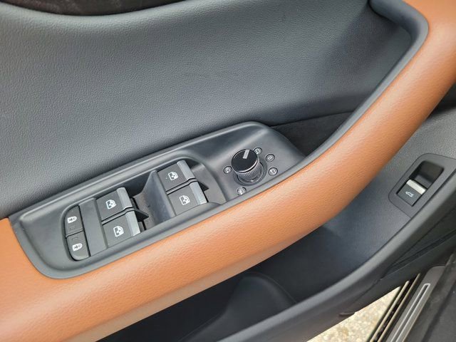 Used 2021 Audi Q8 Prestige image 19
