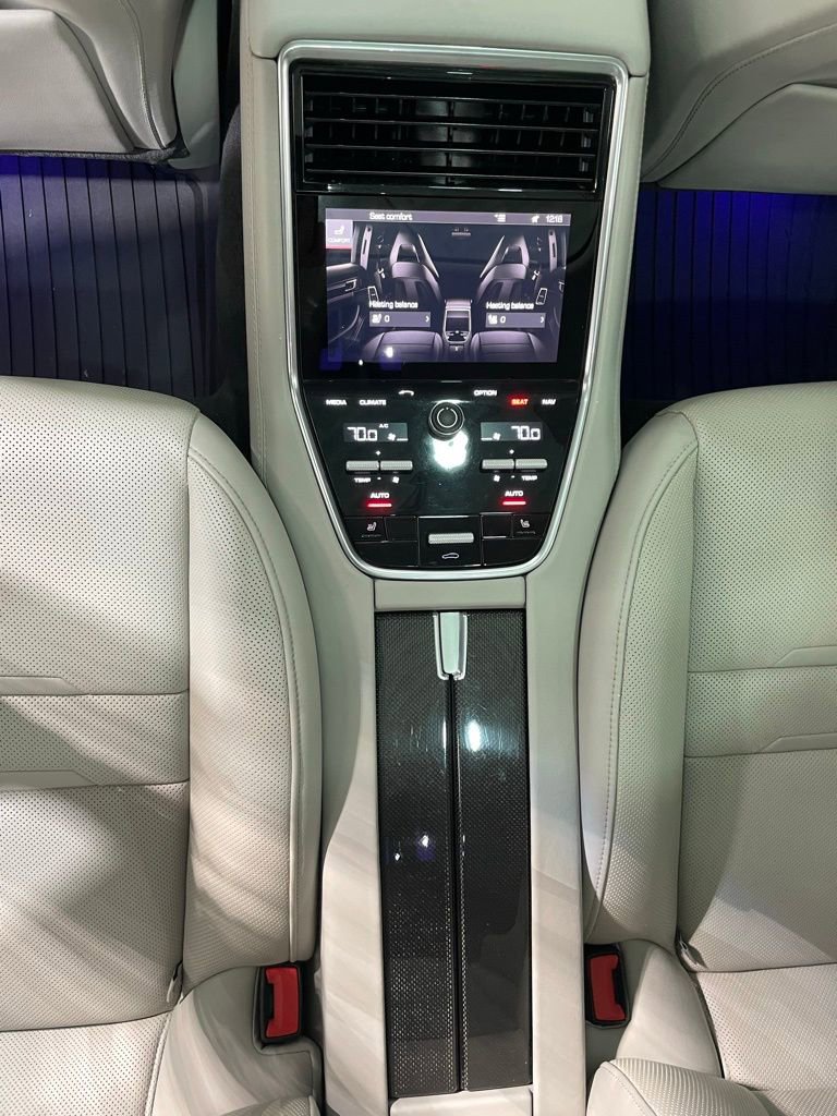 Used 2020 Porsche Panamera GTS image 20