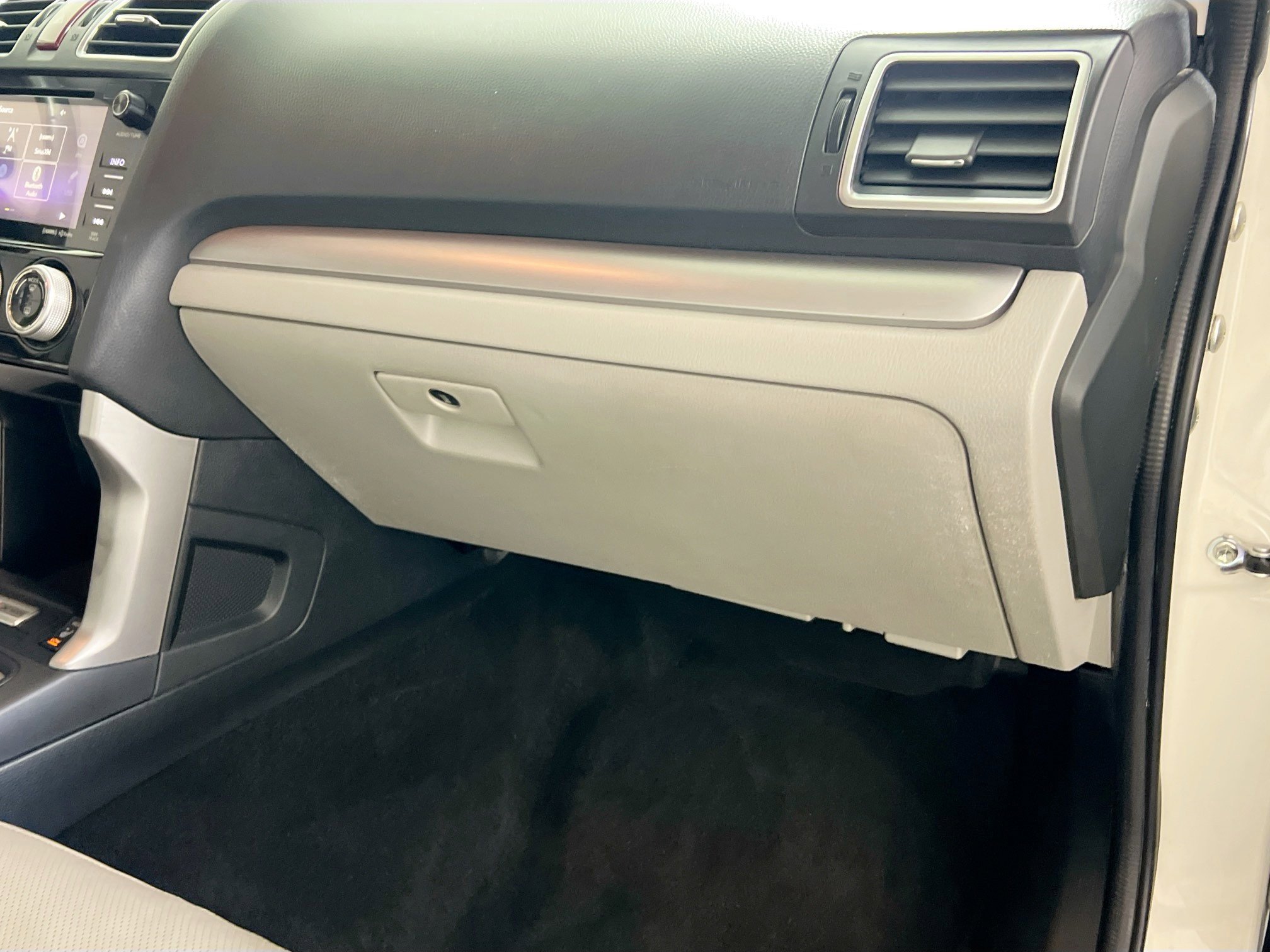 Used 2016 Subaru Forester 2.5i Limited w/ Popular Package #2 image 34