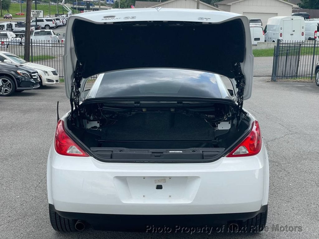 Used 2009 Pontiac G6 GT w/ Sport Package 1 FWD image 25