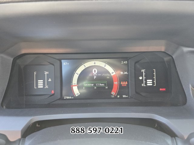 Used 2025 Toyota Tacoma SR5 AWD/4WD image 30