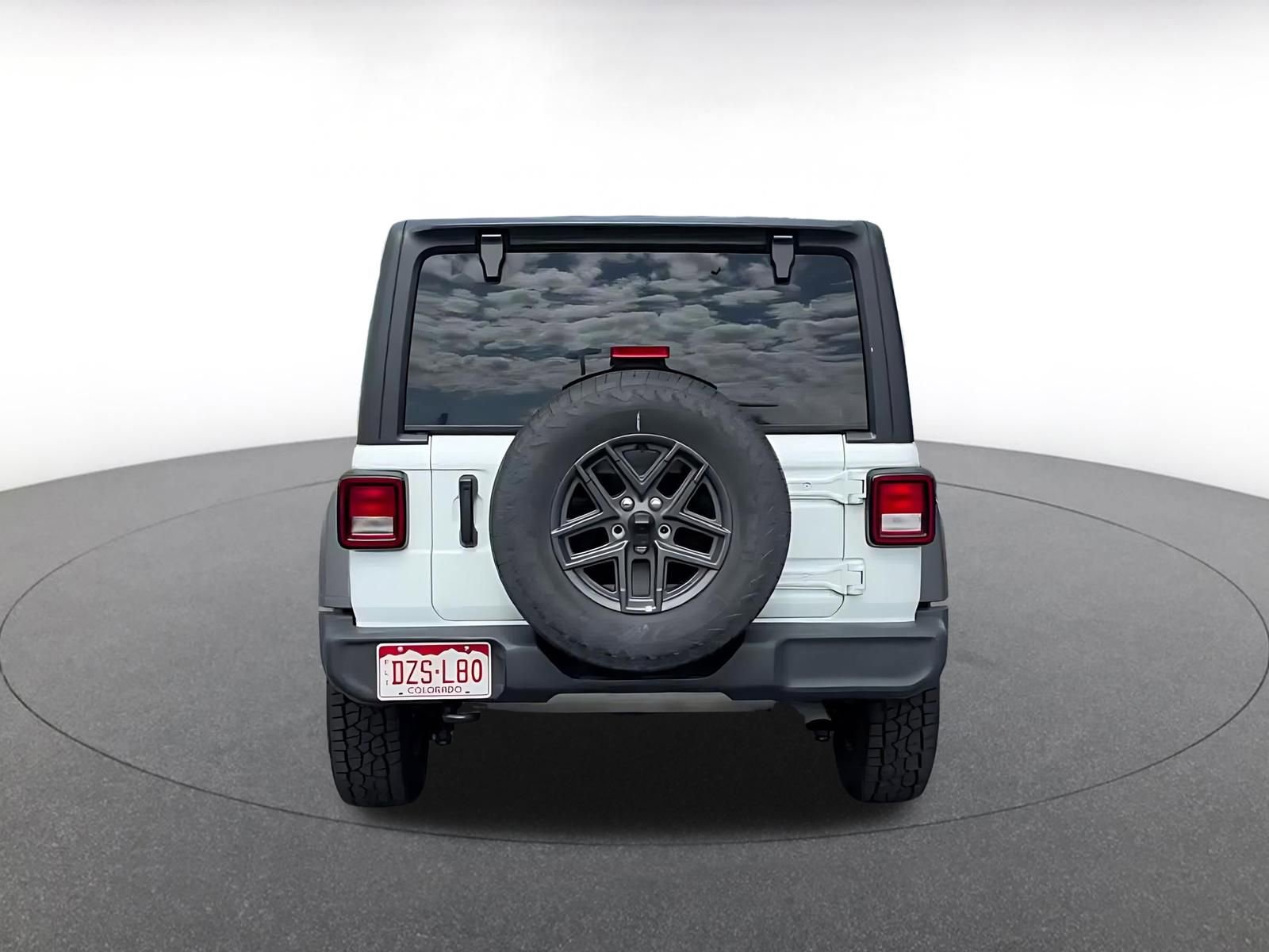 Used 2025 Jeep Wrangler Sport S image 12