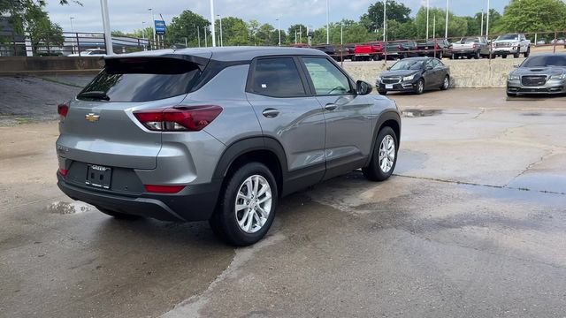 Used 2026 Chevrolet TrailBlazer LS w/ LS Convenience Package FWD image 8