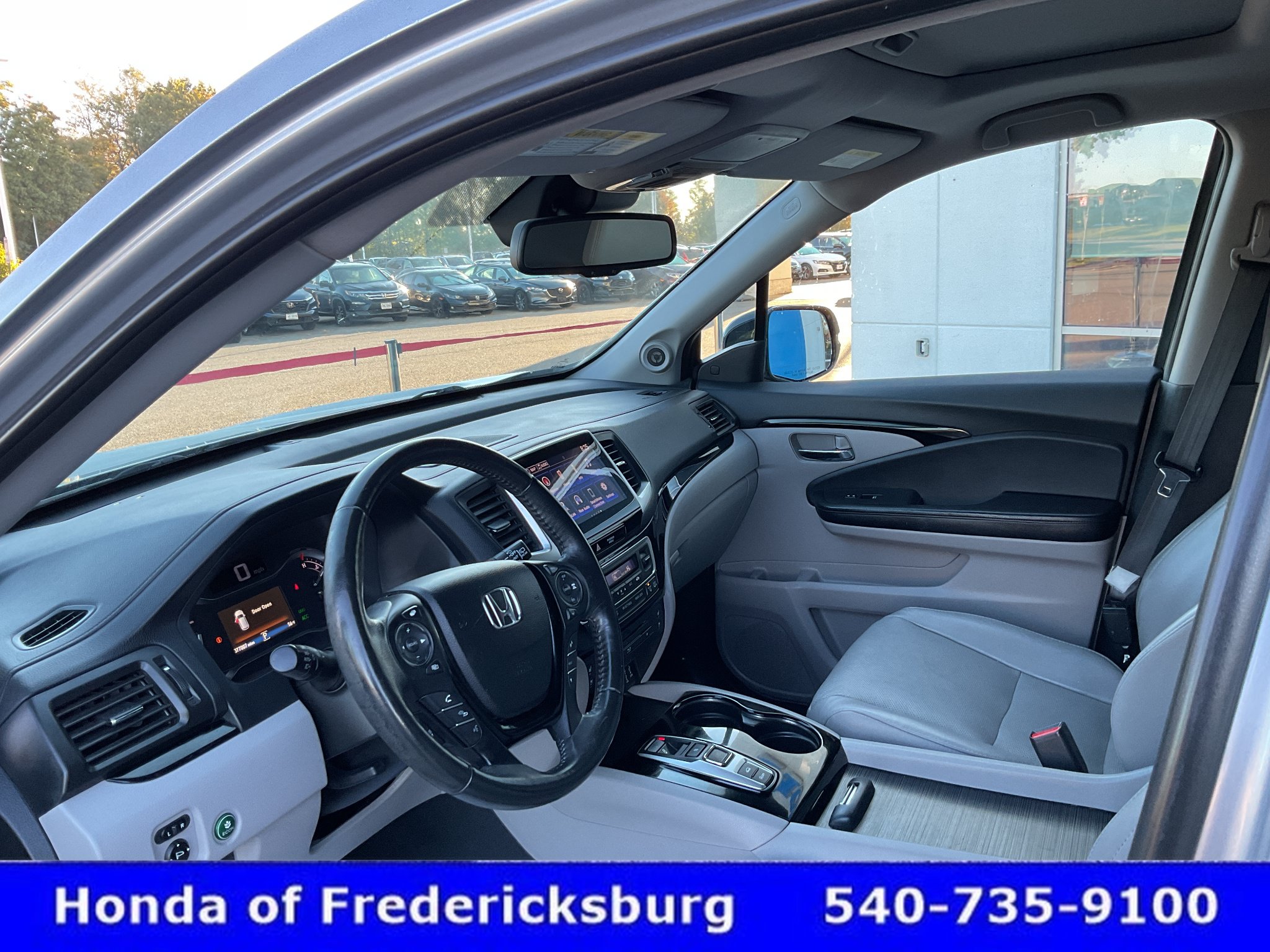 Certified 2017 Honda Pilot Elite image 32