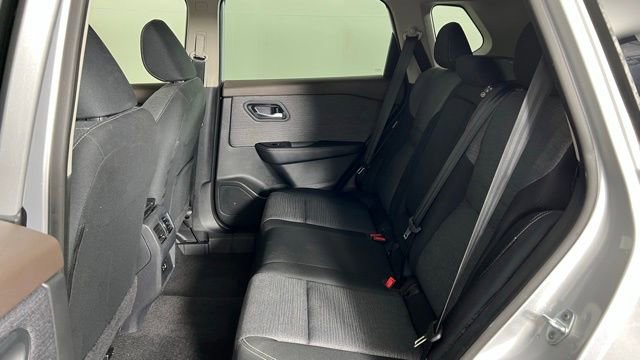 Used 2023 Nissan Rogue SV image 17