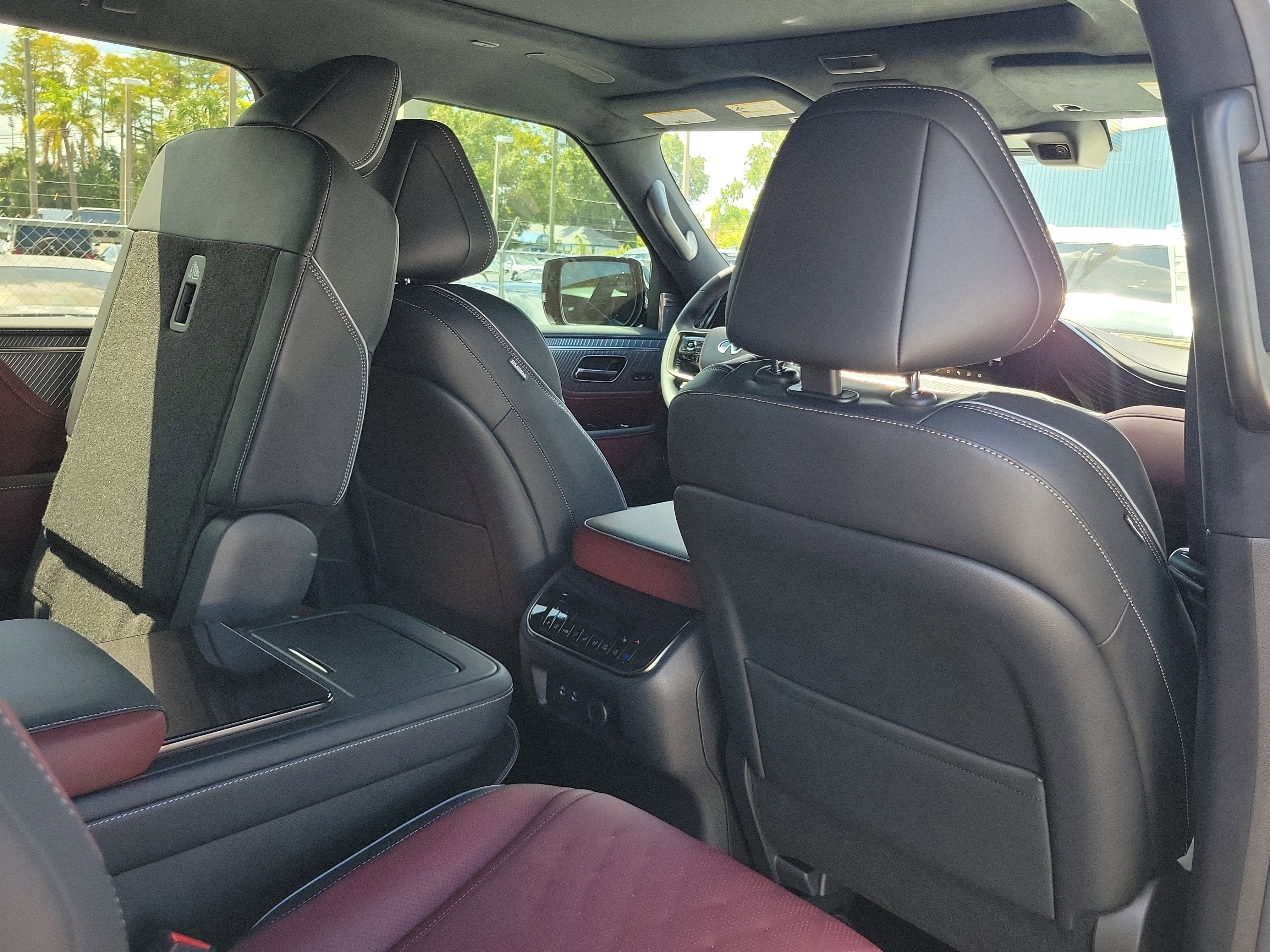 New 2026 INFINITI QX80 Autograph image 12