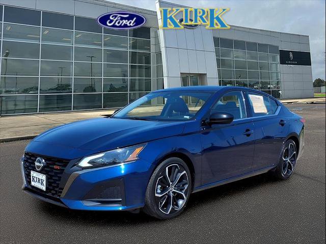 Used 2024 Nissan Altima 2.5 SR image 3