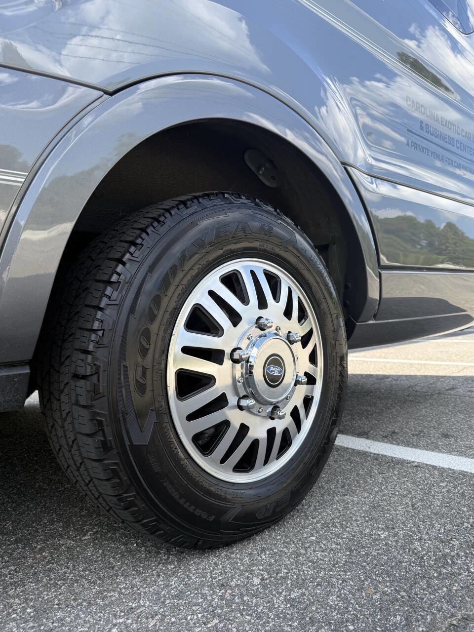 Used 2023 Ford Transit 250 148 High Roof Extended AWD image 20