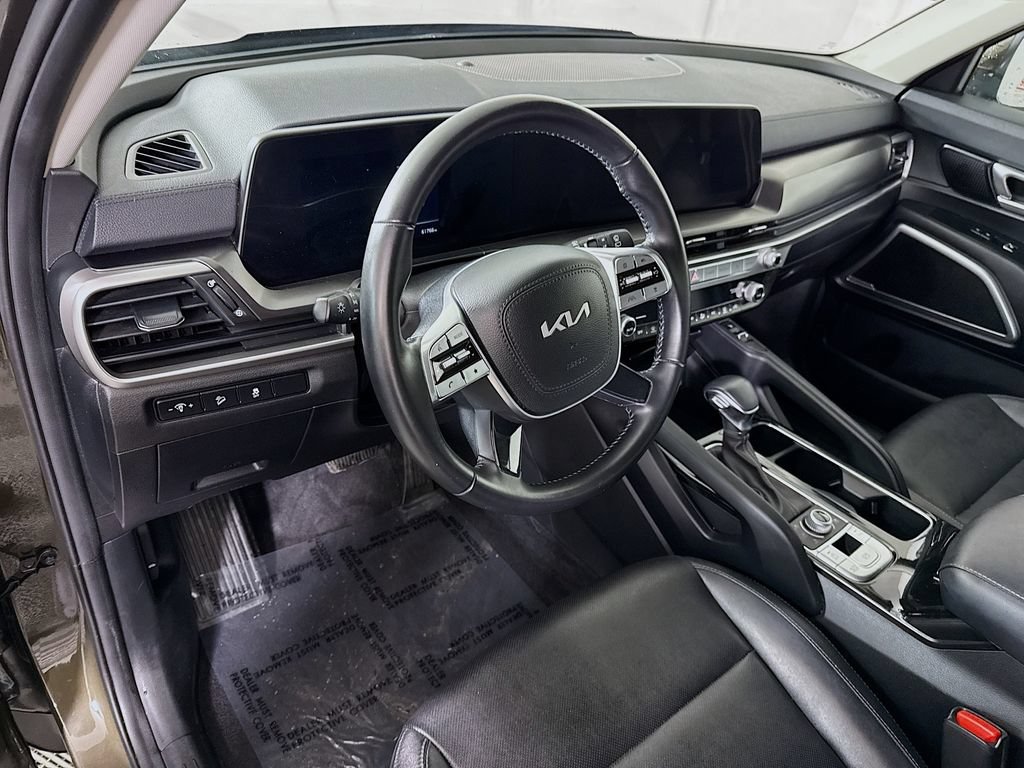 Used 2023 Kia Telluride S AWD/4WD image 18