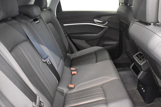 Used 2021 Audi e-tron Premium w/ Convenience Plus Package AWD/4WD image 16