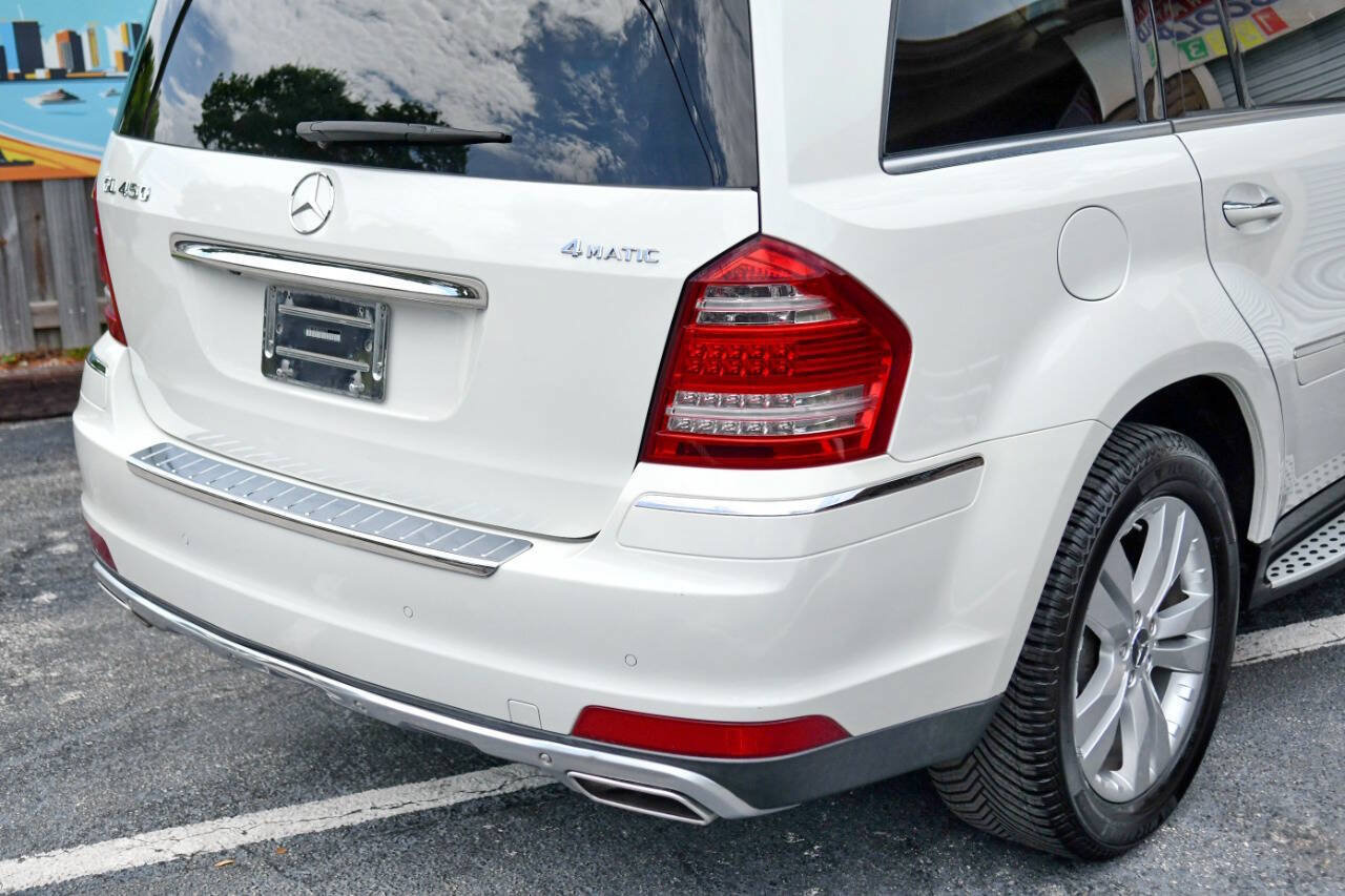Used 2011 Mercedes-Benz GL 450 4MATIC image 29