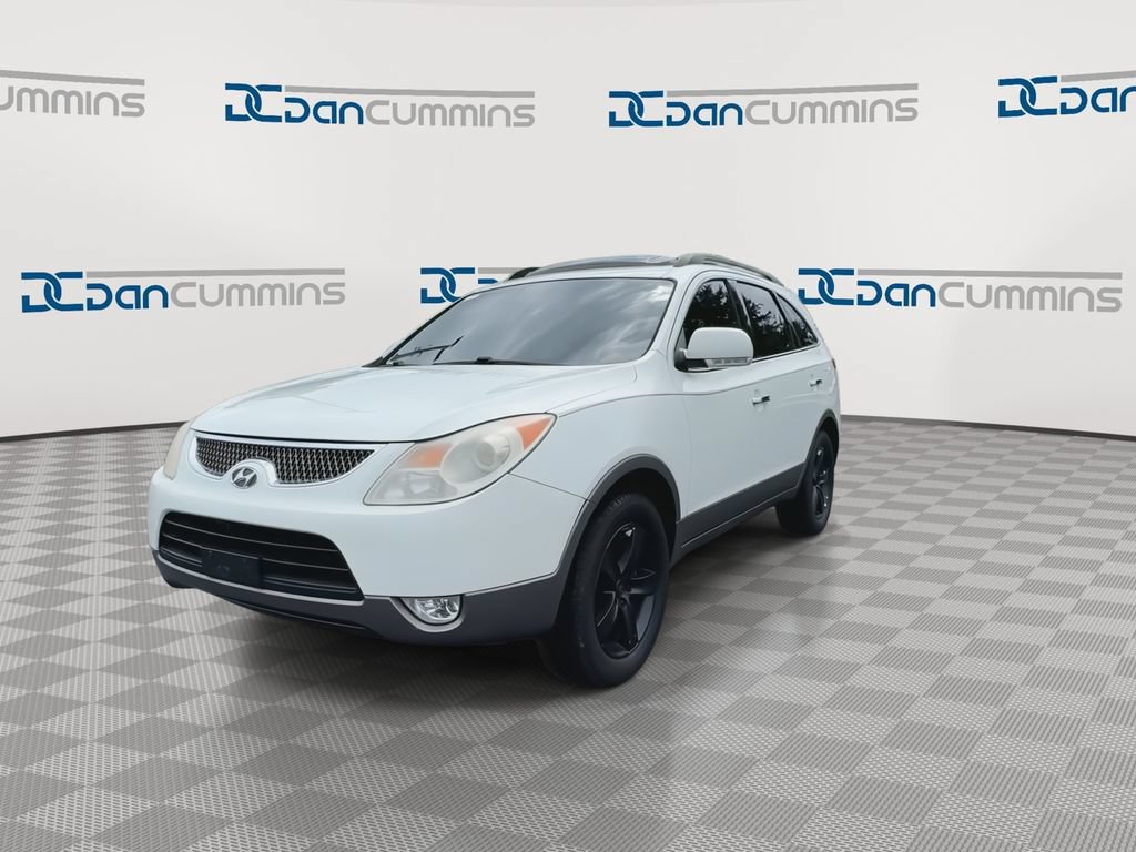 Used 2010 Hyundai Veracruz Limited w/ Rear Seat Entertainment Pkg 4 FWD image 4