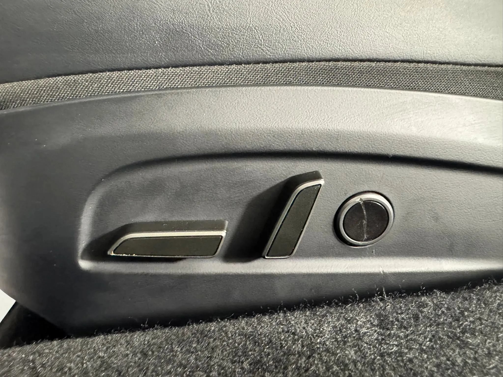 Used 2025 Tesla Model 3 Long Range RWD image 34
