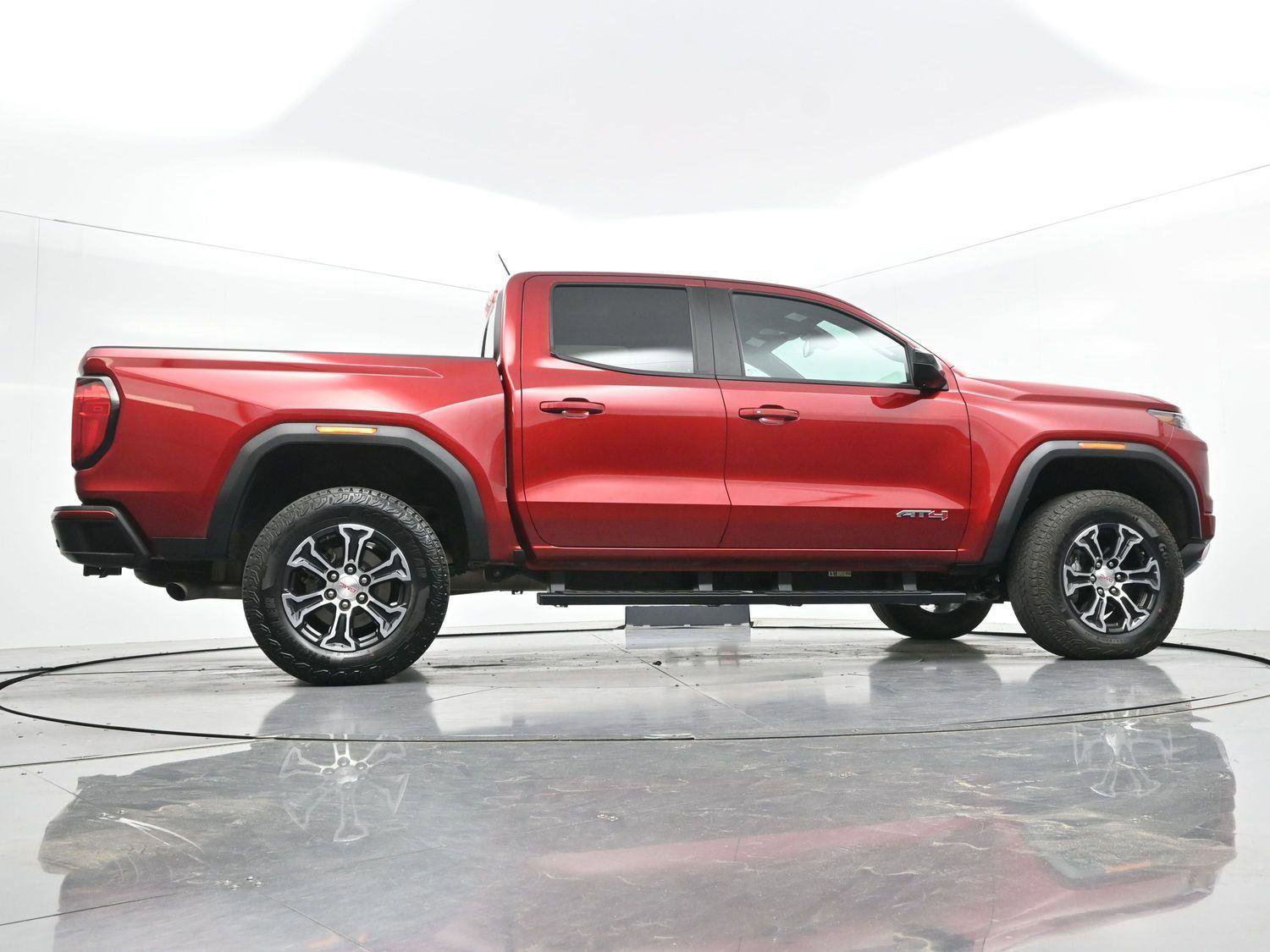 Used 2024 GMC Canyon AT4 w/ Canyon Safety Plus Package AWD/4WD image 45