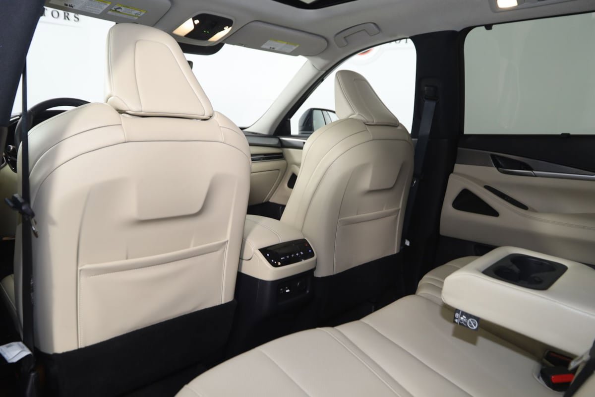 Used 2023 INFINITI QX60 Luxe w/ Cargo Package AWD/4WD image 49