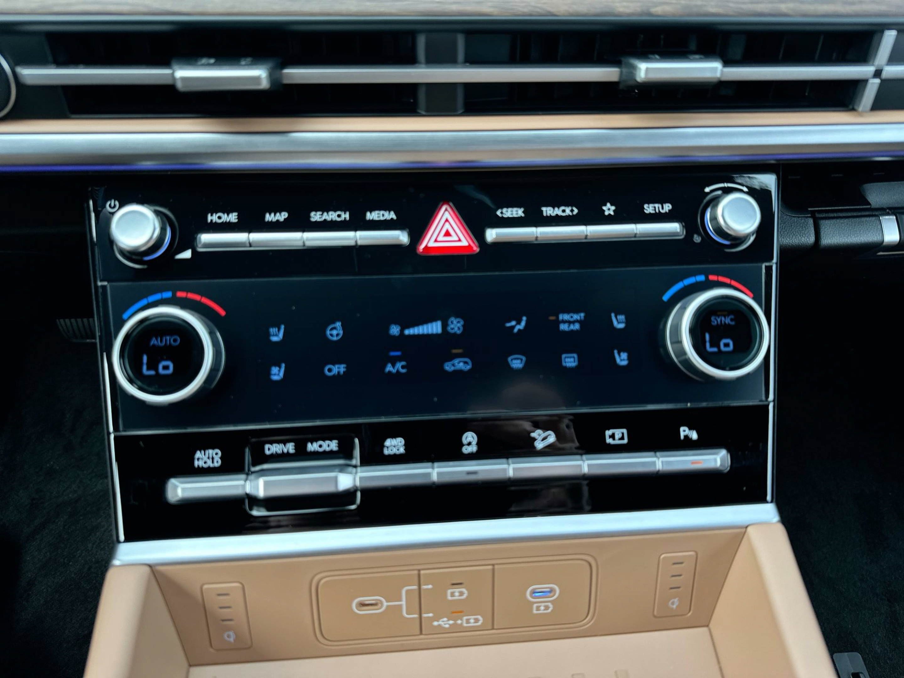 New 2027 Hyundai Santa Fe Calligraphy AWD/4WD image 17