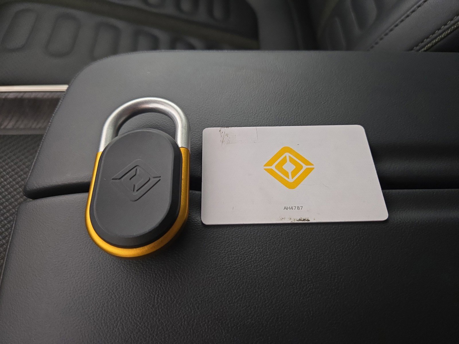 Used 2022 Rivian R1T Adventure image 29