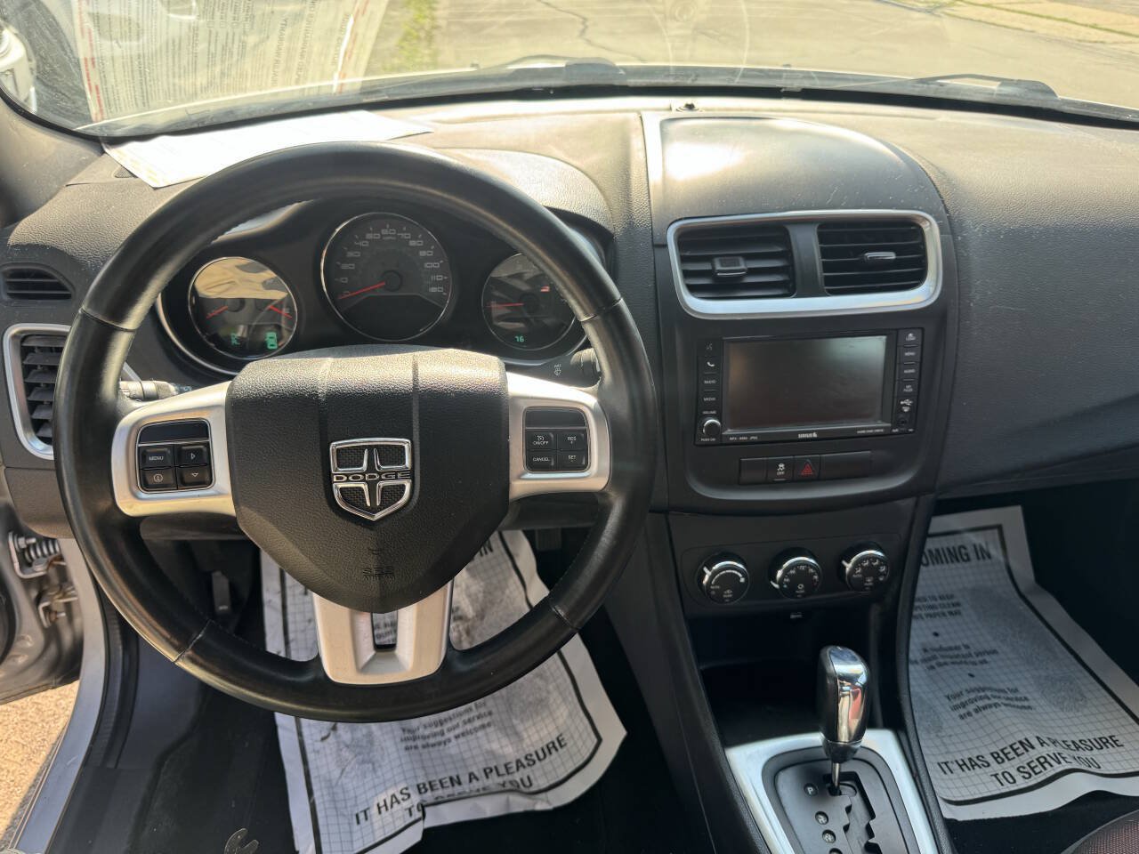 Used 2011 Dodge Avenger Heat FWD image 7