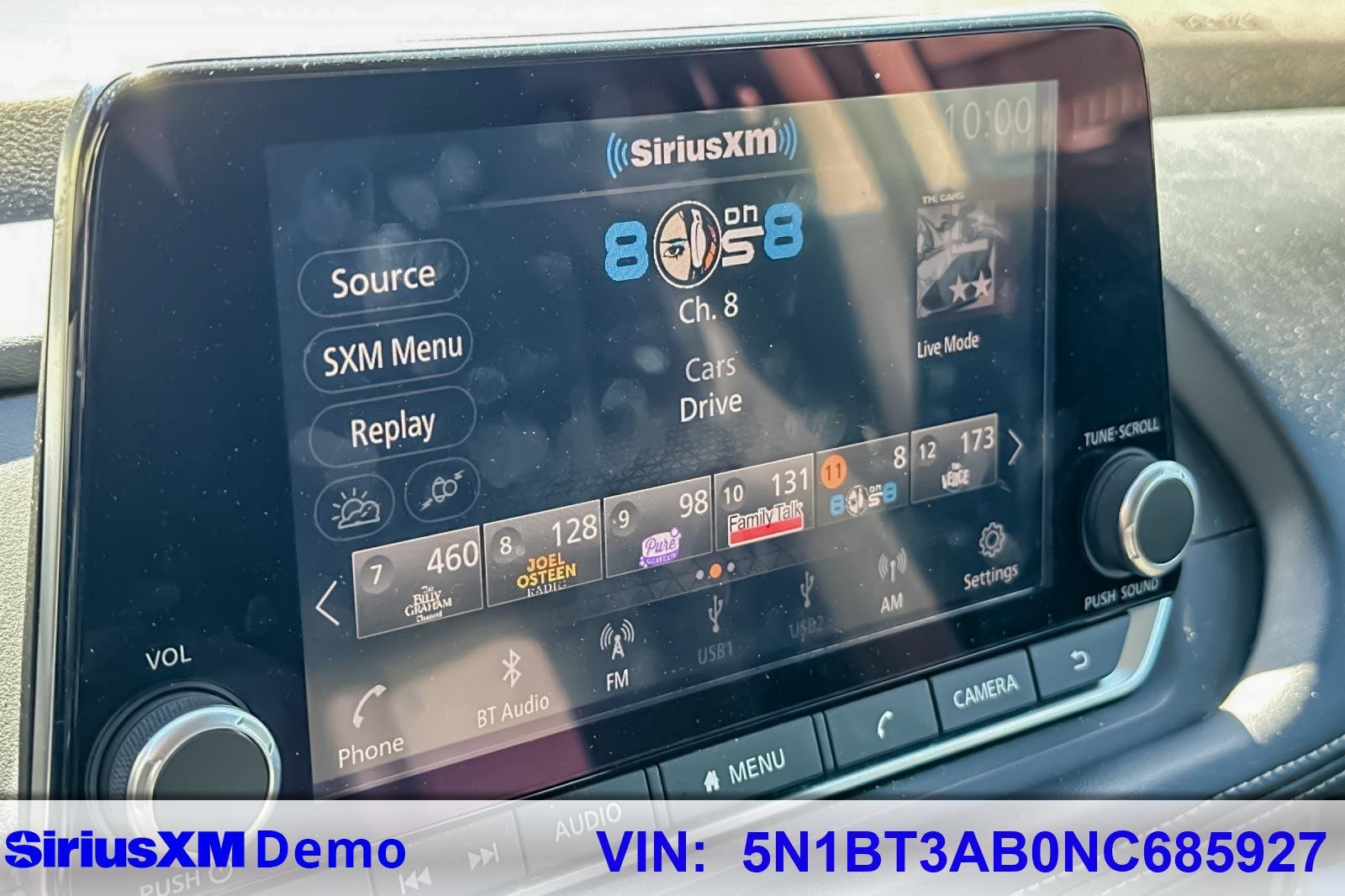 Used 2022 Nissan Rogue S image 25