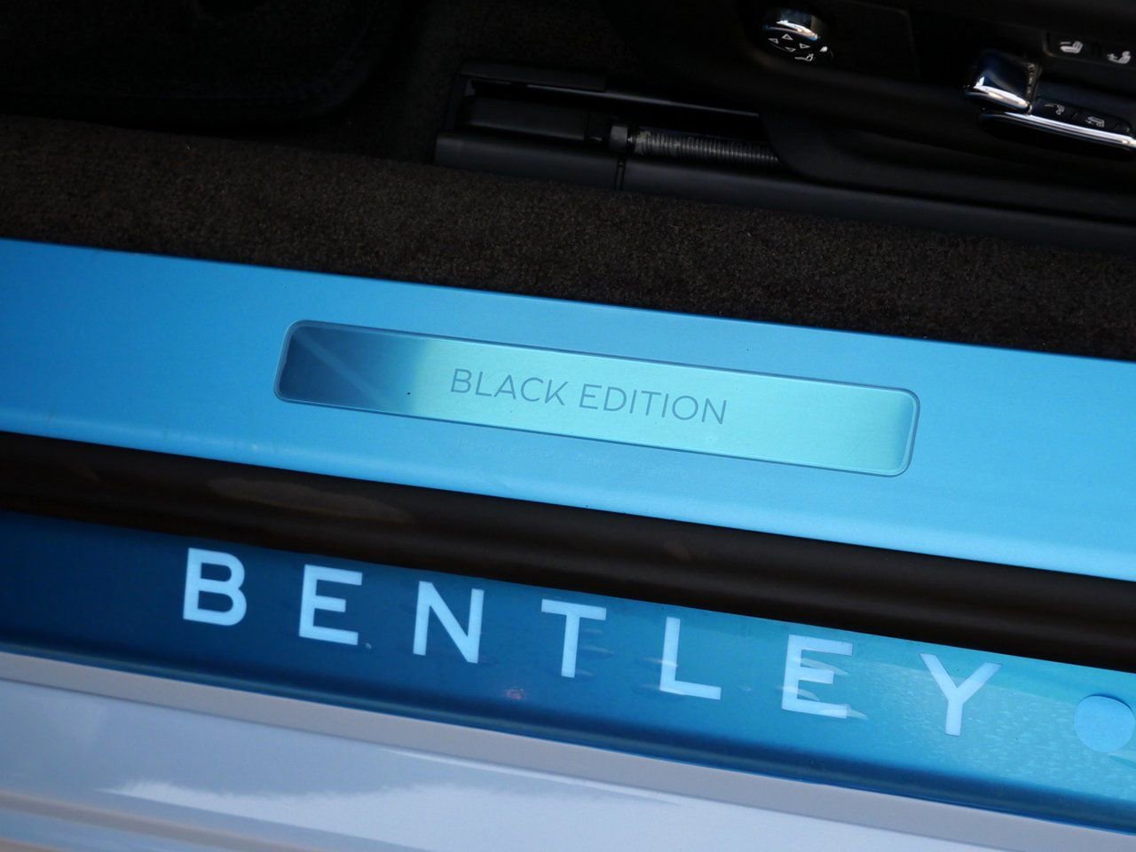 Used 2025 Bentley Continental GT image 18