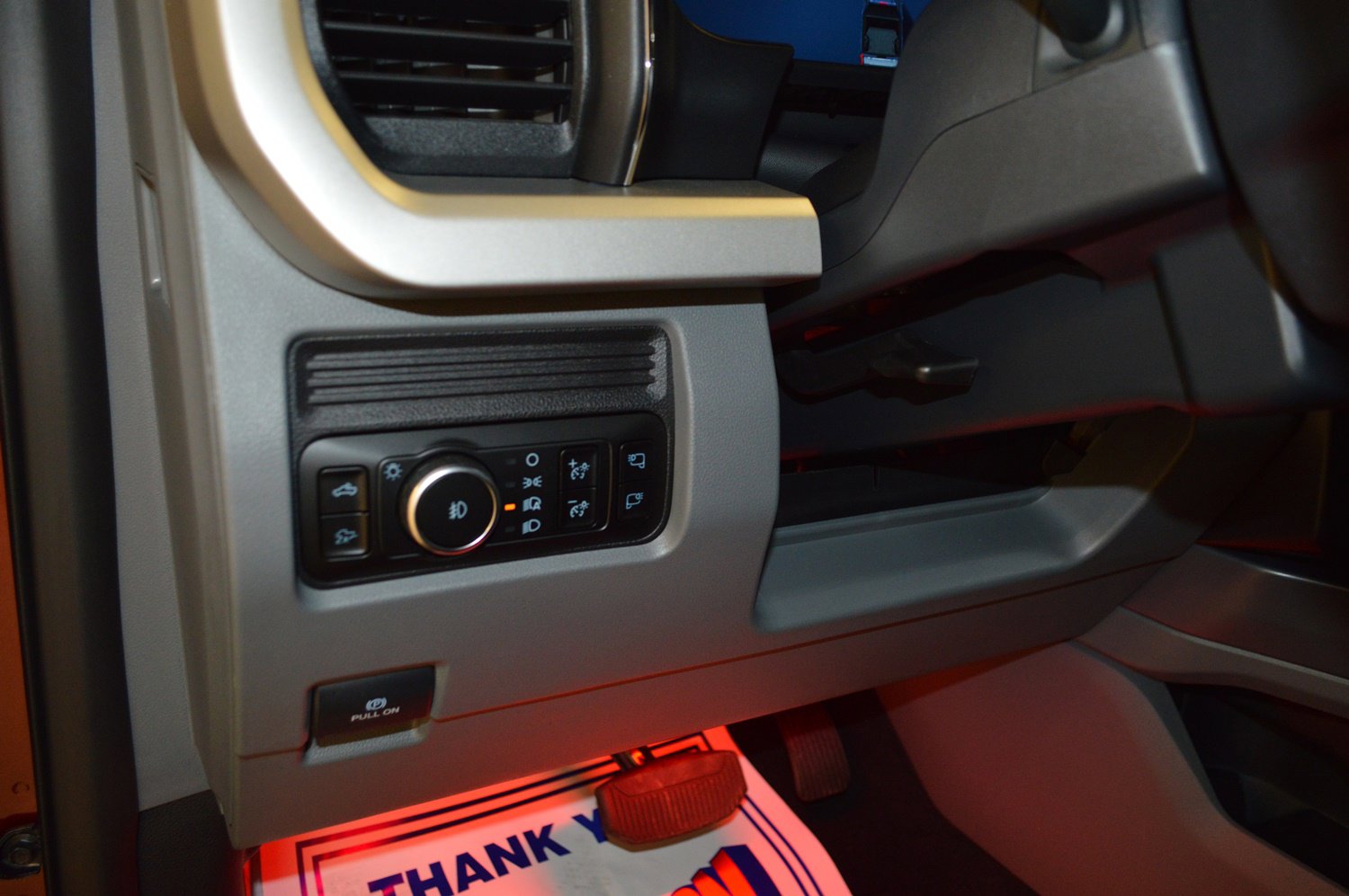New 2025 Ford F250 XLT w/ Black Appearance Package image 17