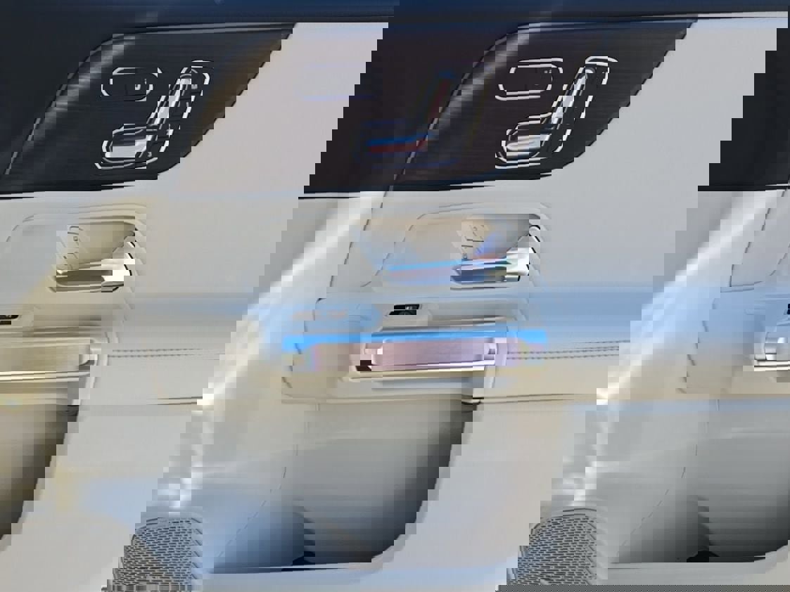 New 2026 Mercedes-Benz GLB 250 4MATIC image 32