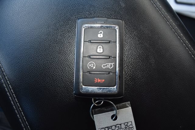 Used 2023 Jeep Grand Cherokee L Limited AWD/4WD image 8