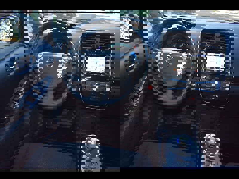 Used 2016 Nissan Leaf SV image 28