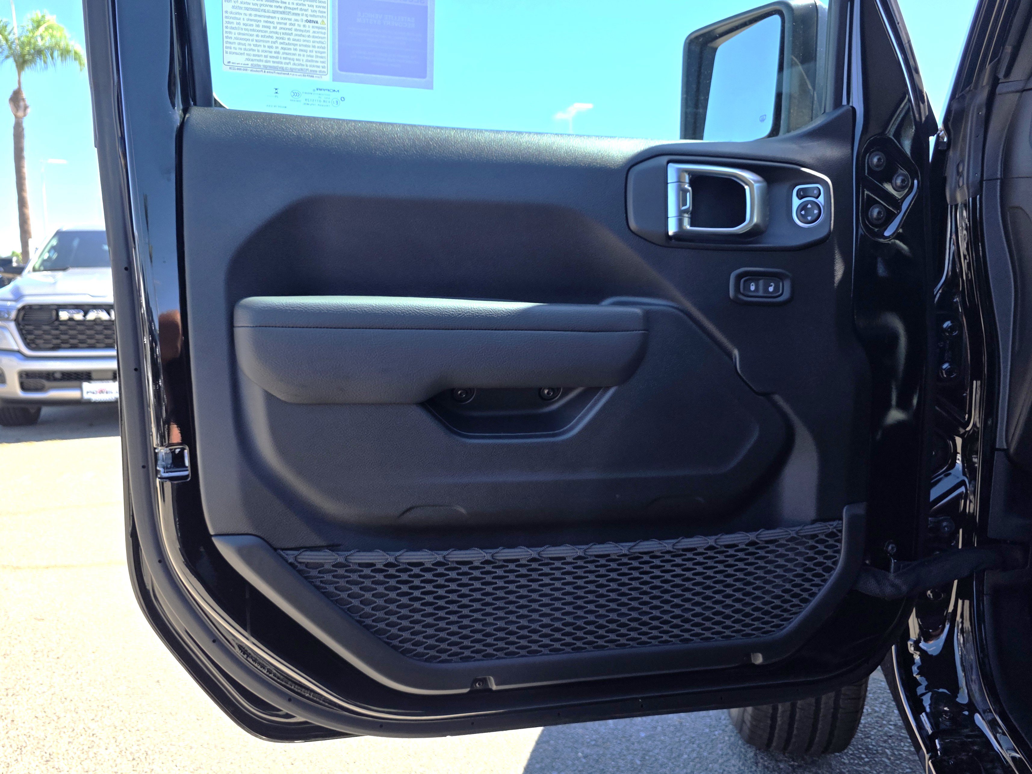 New 2025 Jeep Wrangler Sport S w/ Convenience Group AWD/4WD image 15