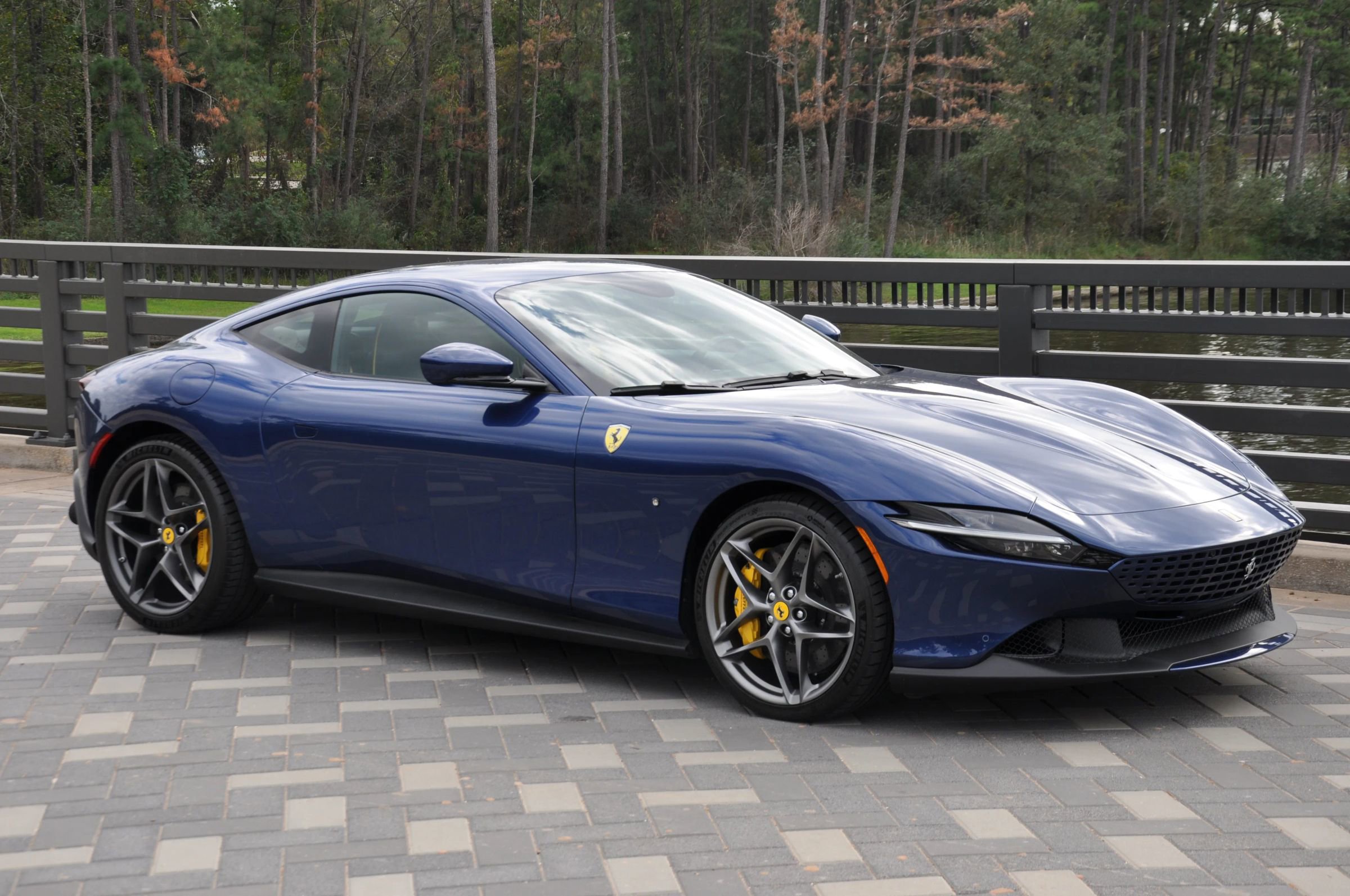 Used 2022 Ferrari Roma image 19