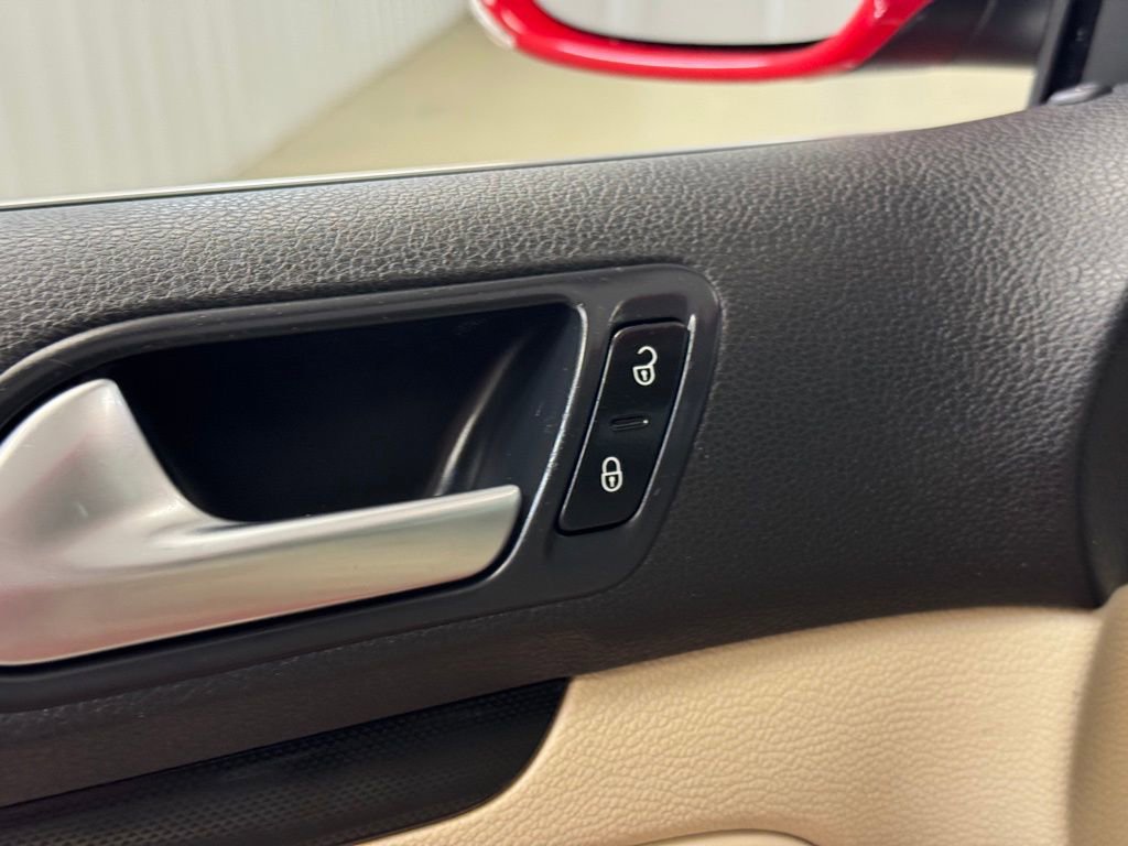 Used 2013 Volkswagen Jetta TDI image 11