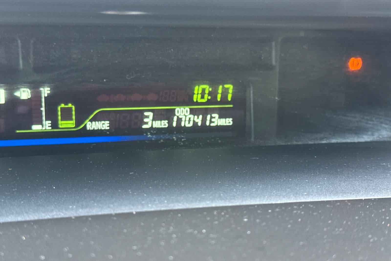 Used 2014 Toyota Prius V Five FWD image 32