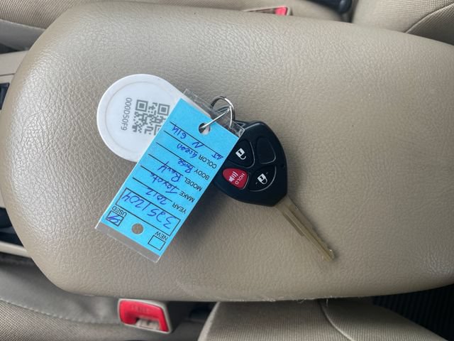 Used 2012 Toyota RAV4 4WD w/ Value Pkg image 32