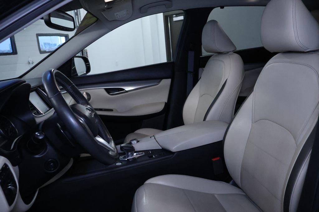 Used 2020 INFINITI QX50 Sensory w/ Proactive Package AWD/4WD image 15