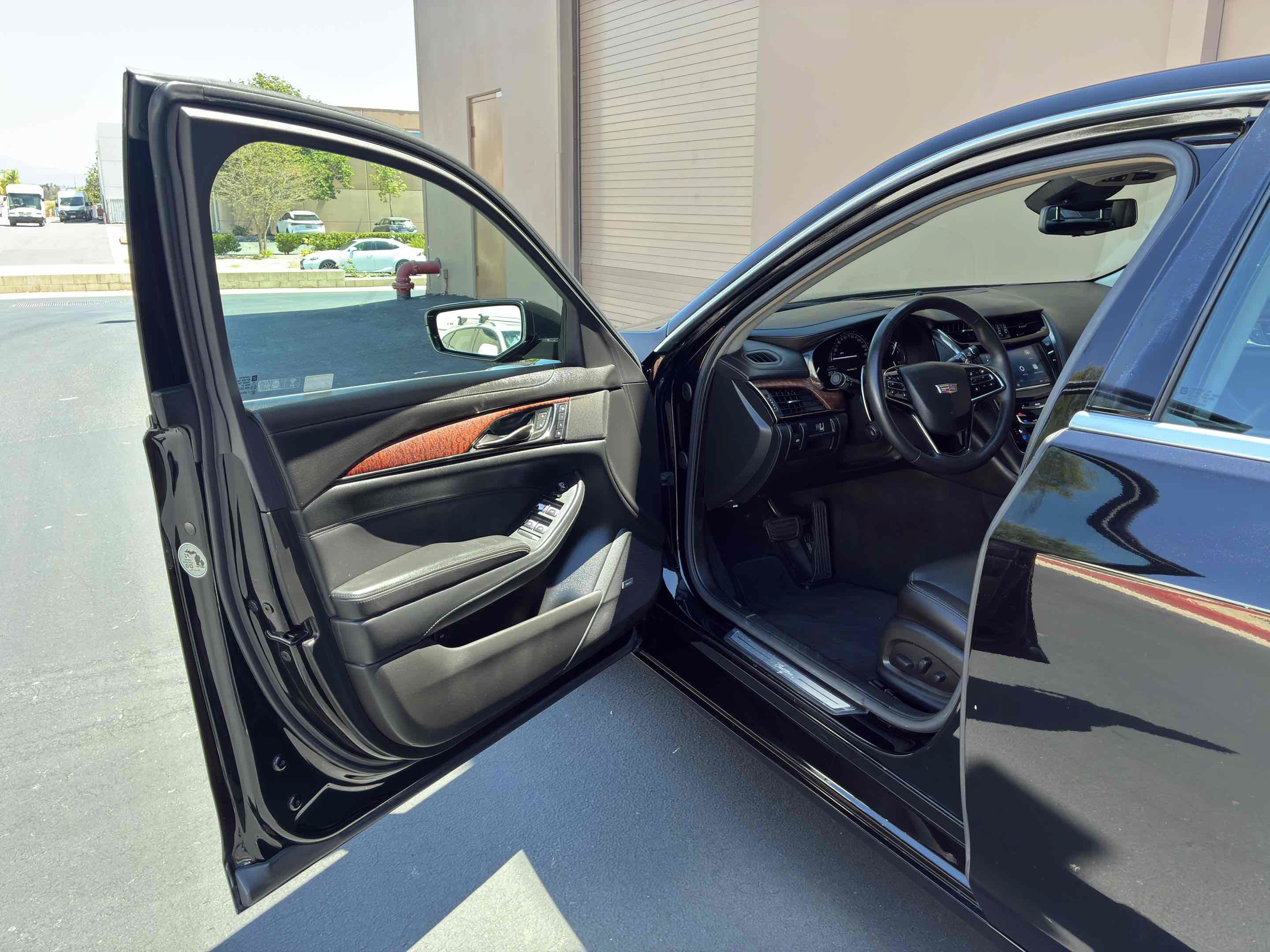 Used 2017 Cadillac CTS Luxury RWD image 38