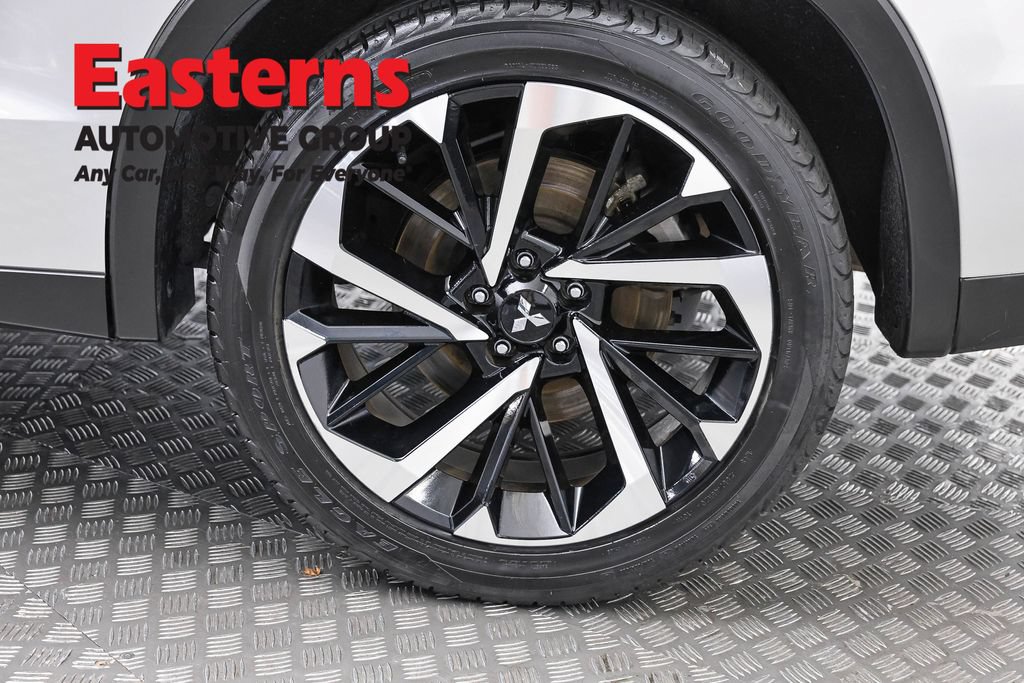 Used 2024 Mitsubishi Outlander SE FWD image 33