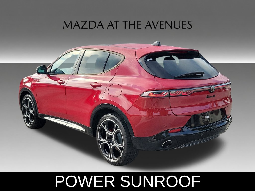 Used 2024 Alfa Romeo Tonale Speciale AWD/4WD image 5