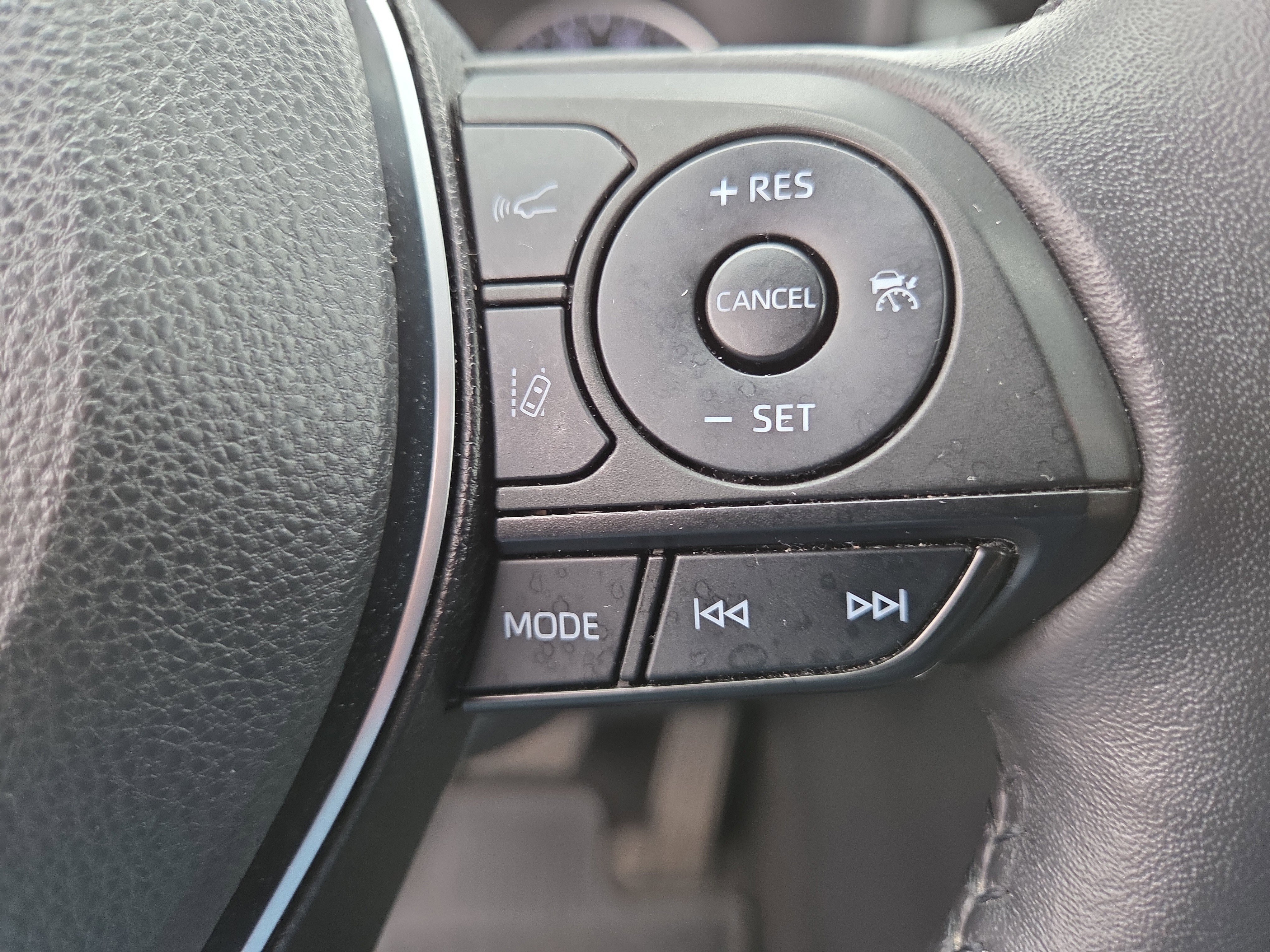 Certified 2022 Toyota RAV4 XLE w/ Convenience Package image 26