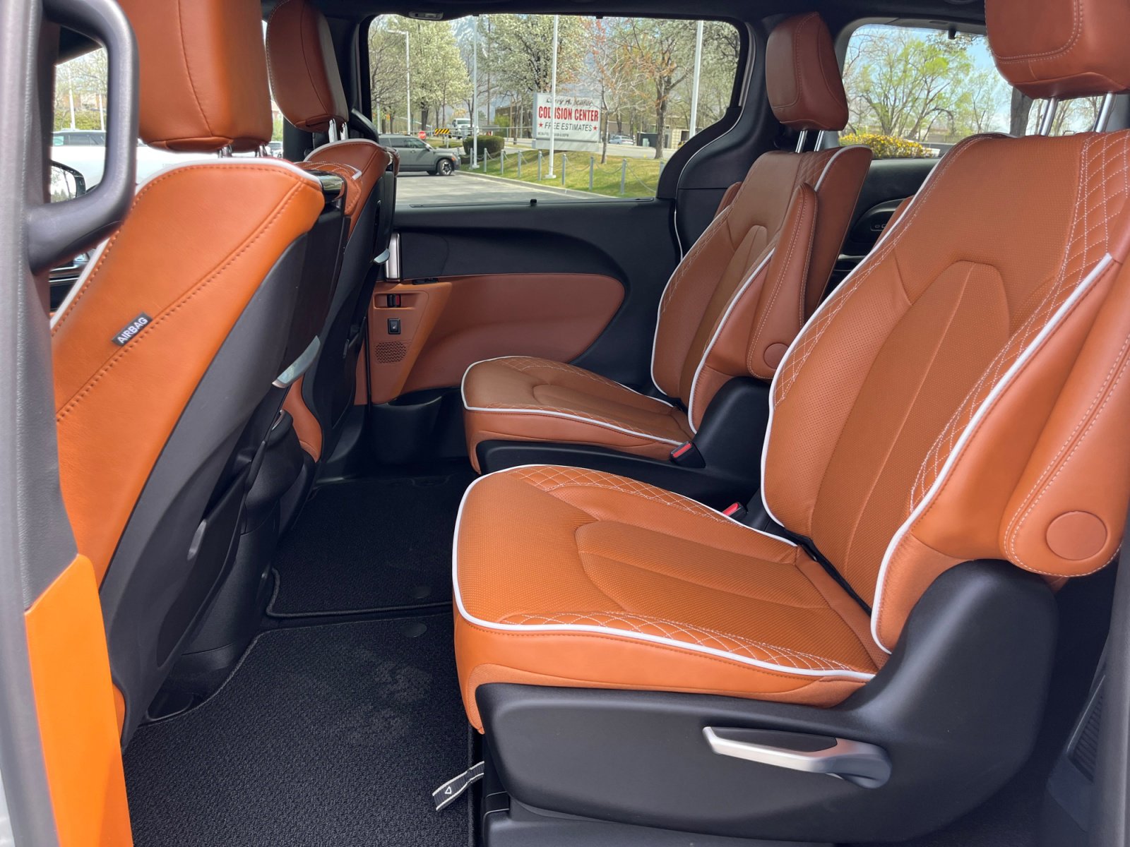 New 2026 Chrysler Pacifica Pinnacle image 26